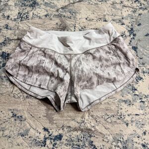 Lululemon Patterned Gym Speed Up Short 4 Alpine White